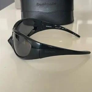 Balenciaga Skin Cat XXL Winter 23 Runway Sunglasses BALENCIAGA SKIN XXL 0252 Wrap Cat Mask Silver Gray  main image 3